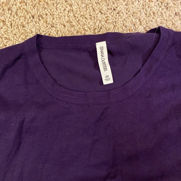 Purple sweater - Picture 2 of 2